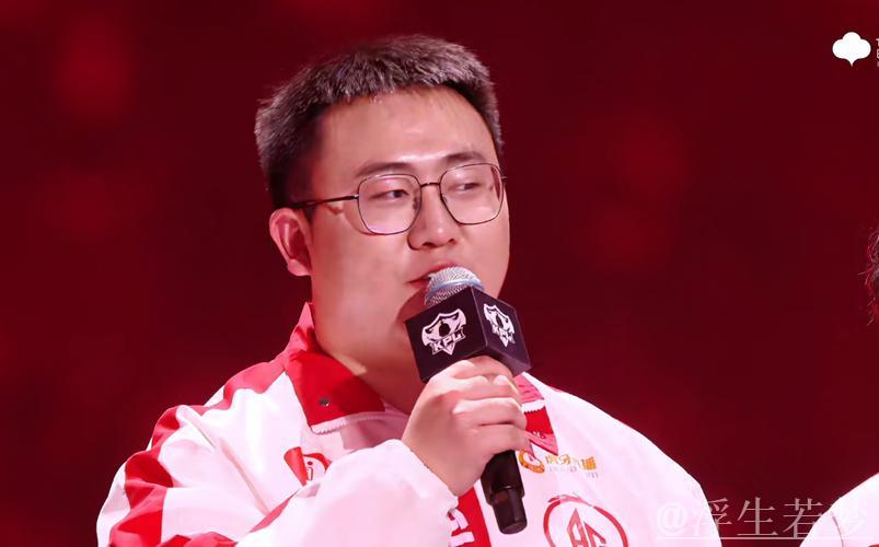 轩染关羽巧妙控场,RNG.M未能击杀安琪拉反遭配合反击 轩染关羽巧妙控场,RNG.M未能击杀安琪拉反遭配合反击